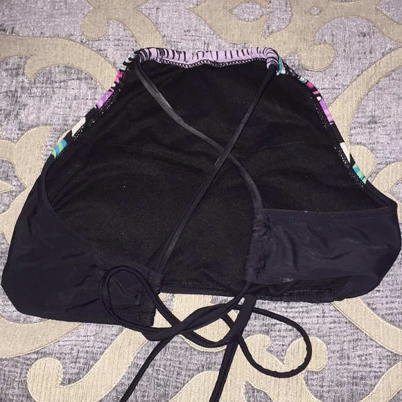 High-Neck Bikini Top - Picture 2 of 3